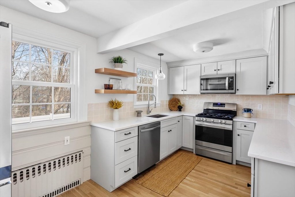 27 Bulow Road Hingham, MA 02043 - Photo 6 of 28 Gallery Image 6