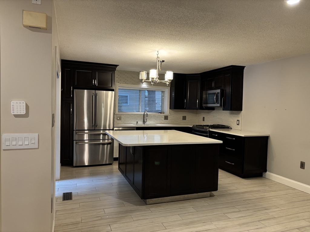 100 Captain Eames Circle, Unit 100 Ashland, MA 01721 - Photo 4 of 20