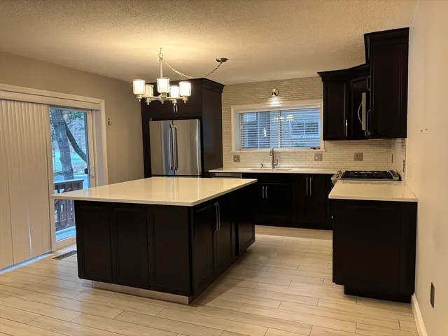 $3,250 | 100 Captain Eames Circle, Unit 100, Ashland, MA 01721