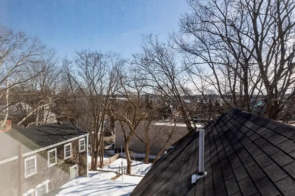 $2,800 | 108 Washington Street, Unit 2, Marblehead, MA 01945