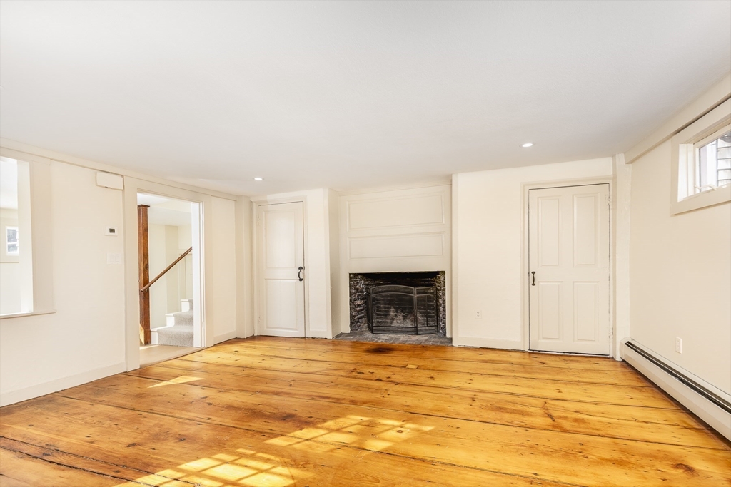 108 Washington Street, Unit 2 Marblehead, MA 01945 - Photo 2 of 23