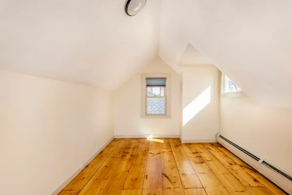 $2,800 | 108 Washington Street, Unit 2, Marblehead, MA 01945