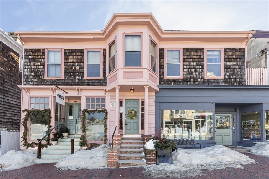 108 Washington Street, Unit 2 Marblehead, MA 01945 - Photo 6 of 23