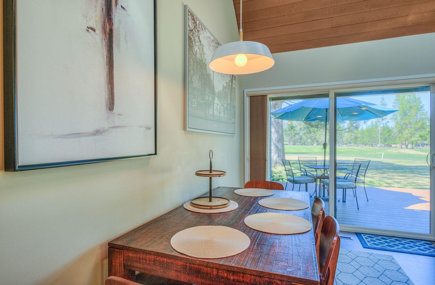 57265 Overlook Road, Unit 4 Sunriver, OR 97707 - Photo 14 of 42 dOJEwxwQ