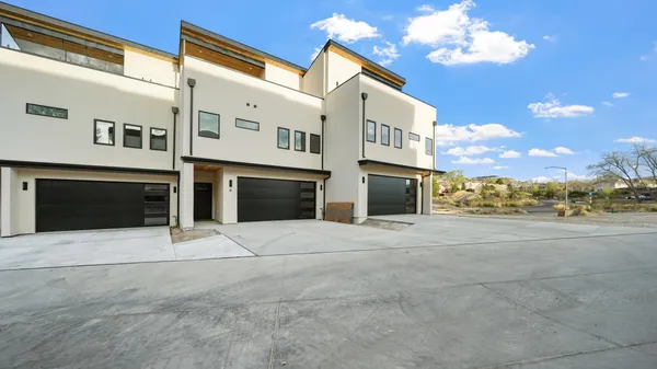 $669,000 | 2398 Ridge Cir Drive, Unit A, Grand Junction, CO 81507