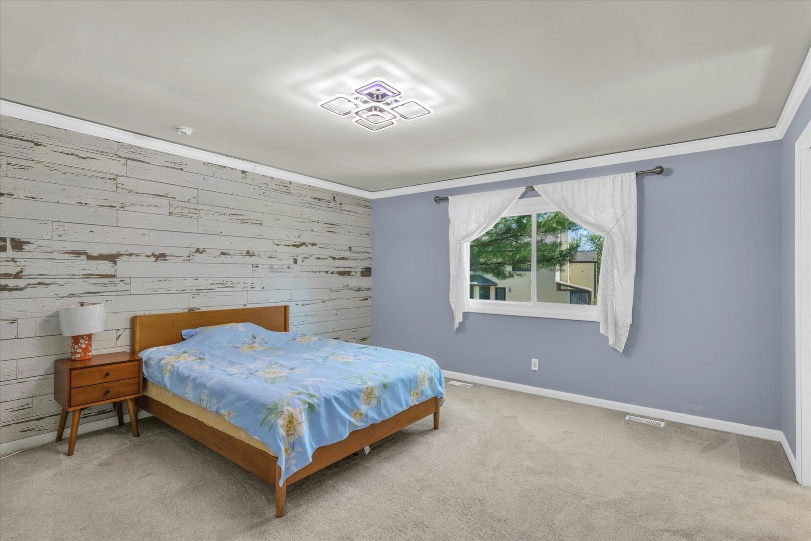 1912 Woodfield Road Champaign, IL 61822 - Photo 25 of 48 Gallery Image 25