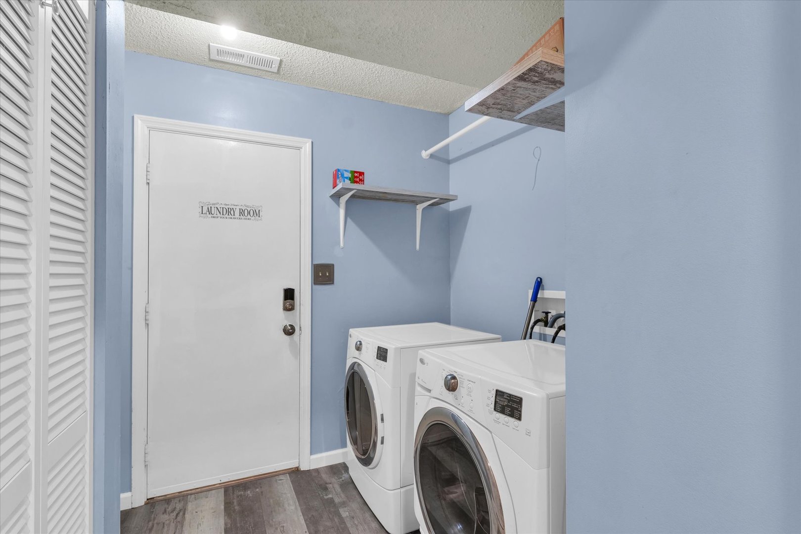 1912 Woodfield Road Champaign, IL 61822 - Photo 41 of 48 Gallery Image 41
