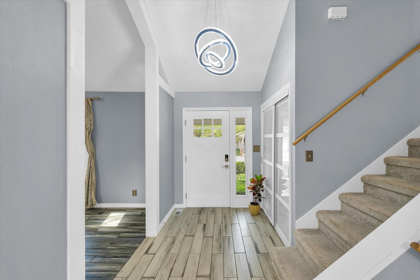 1912 Woodfield Road Champaign, IL 61822 - Photo 7 of 48 Gallery Image 7