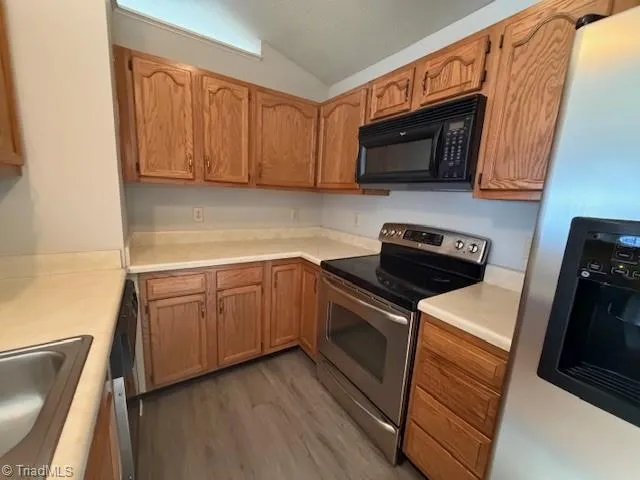 $1,300 | 6706 West Friendly Avenue, Unit 1L, Greensboro, NC 27410