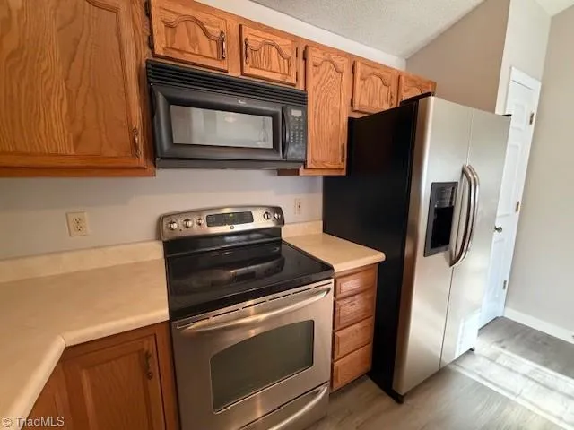 $1,300 | 6706 West Friendly Avenue, Unit 1L, Greensboro, NC 27410