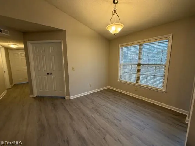 $1,300 | 6706 West Friendly Avenue, Unit 1L, Greensboro, NC 27410