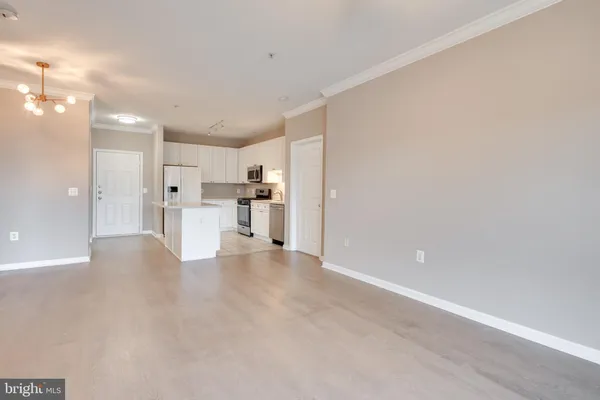 $2,700 | 9480 Virginia Center Boulevard, Unit 308, Vienna, VA 22181
