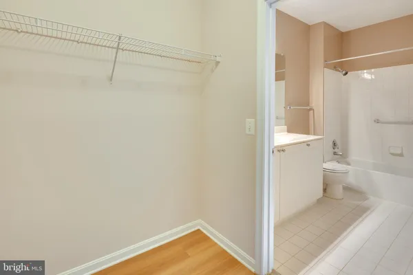 $2,700 | 9480 Virginia Center Boulevard, Unit 308, Vienna, VA 22181