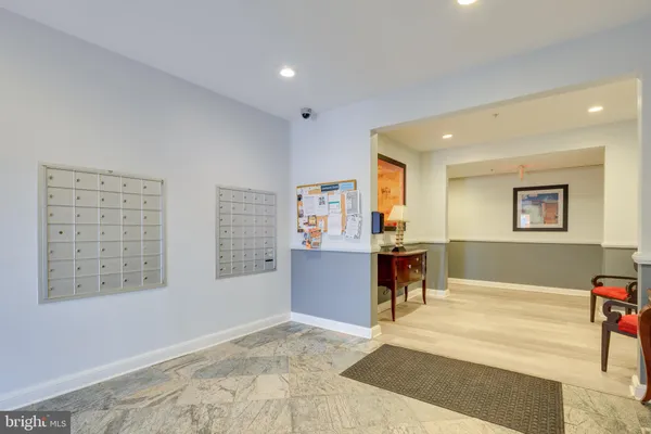 $2,700 | 9480 Virginia Center Boulevard, Unit 308, Vienna, VA 22181