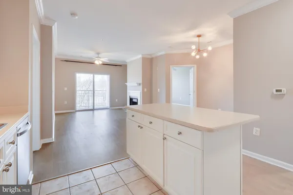 $2,700 | 9480 Virginia Center Boulevard, Unit 308, Vienna, VA 22181