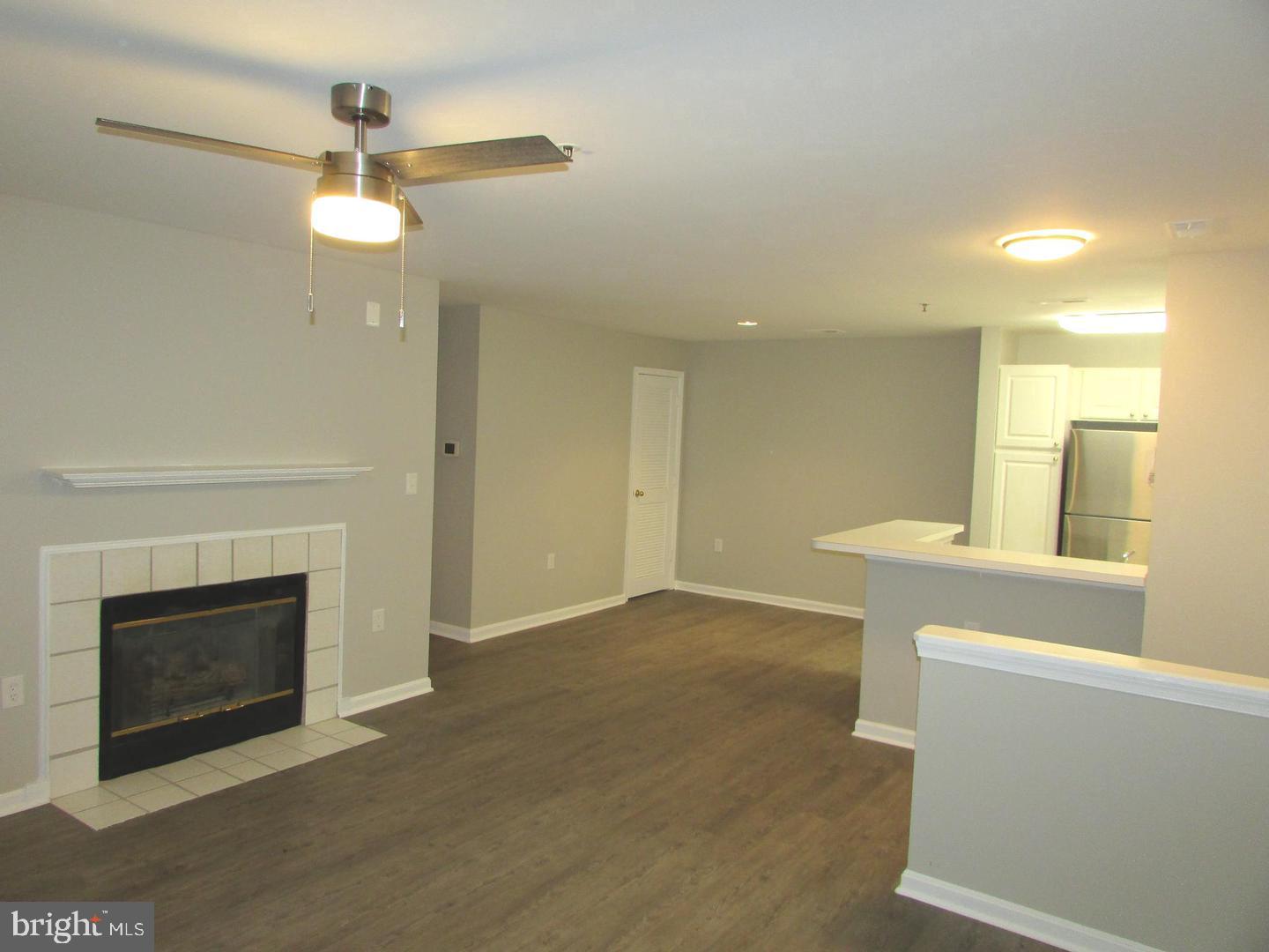 5027 Triplett Road Owings Mills, MD 21117 - Photo 7 of 21 Living area