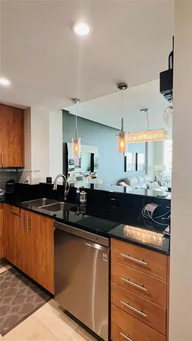 $2,950 | 7900 Harbor Island Drive, Unit 622, North Bay Village, FL 33141