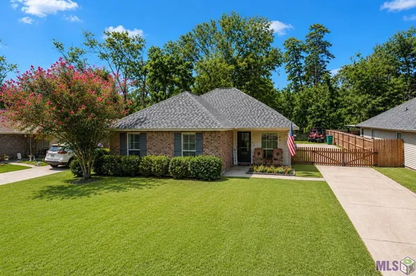 $215,000 | 12242 Creekside Avenue, Walker, LA 70785