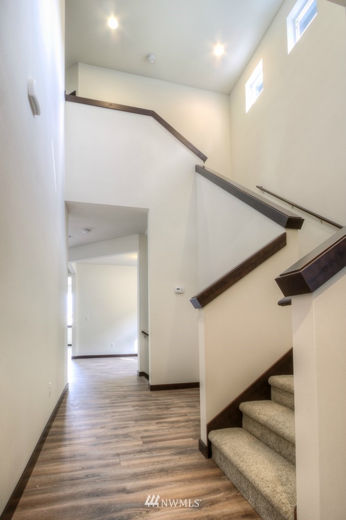 17601 3rd Avenue Southeast, Unit 12 Bothell, WA 98012 - Photo 7 of 11