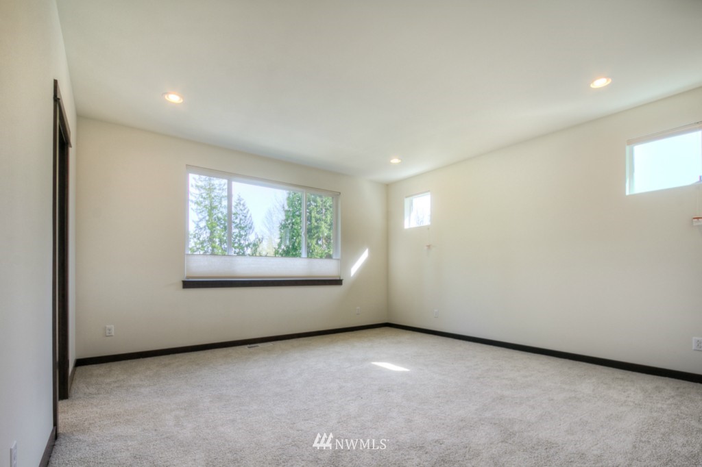 17601 3rd Avenue Southeast, Unit 12 Bothell, WA 98012 - Photo 8 of 11