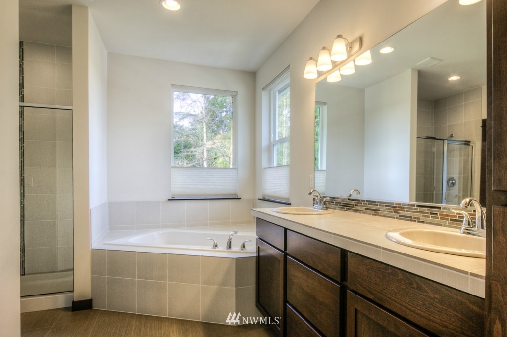 17601 3rd Avenue Southeast, Unit 12 Bothell, WA 98012 - Photo 9 of 11
