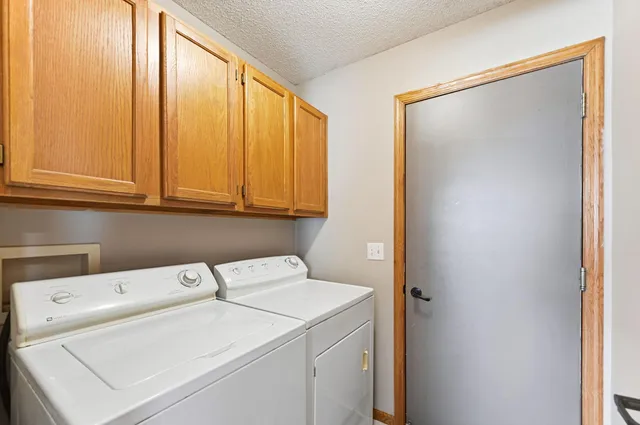 $369,900 | 5447 Kalenda Drive Northeast, Albertville, MN 55301