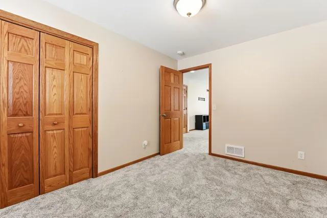 $369,900 | 5447 Kalenda Drive Northeast, Albertville, MN 55301