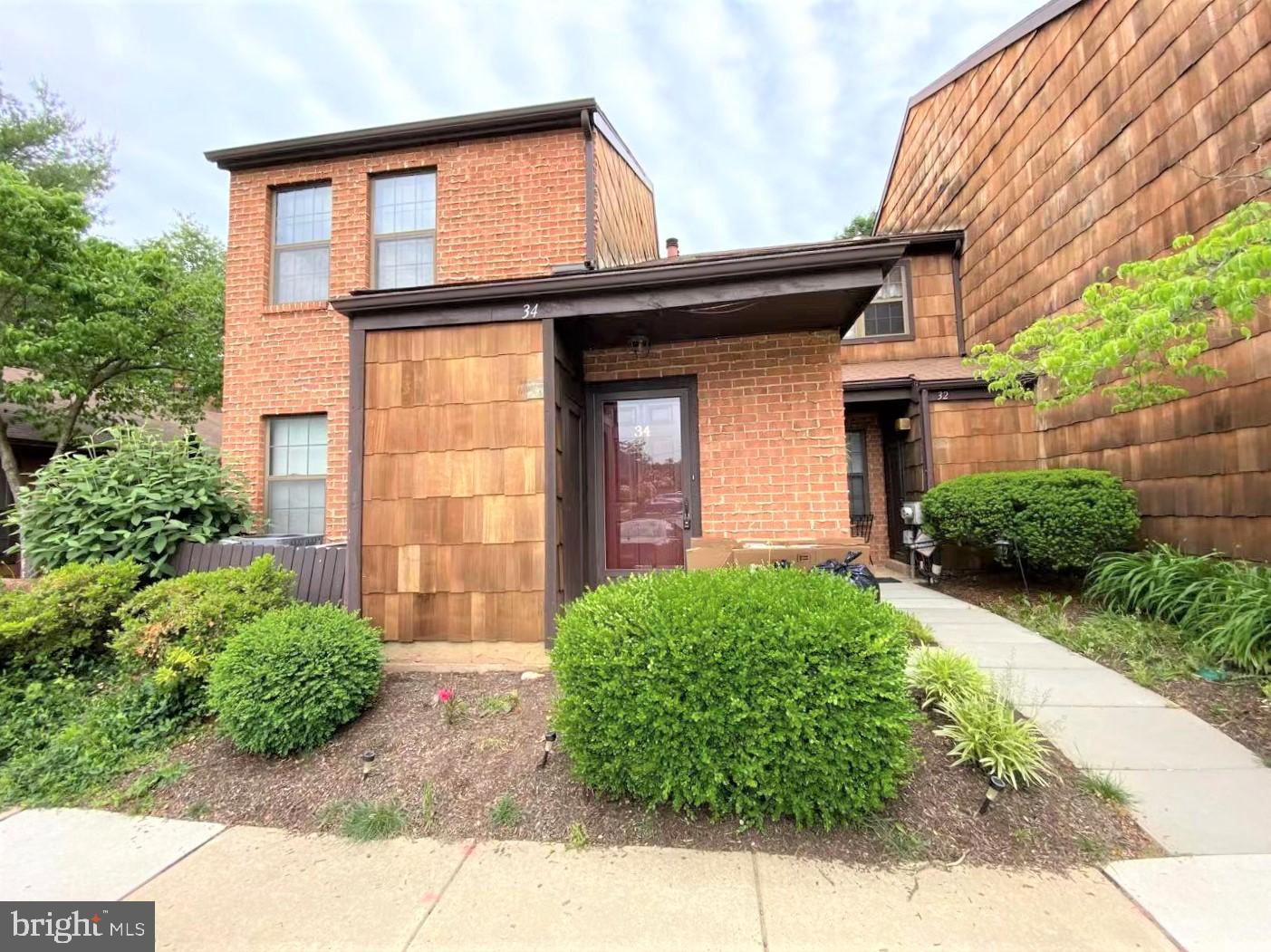 34 Rittenhouse Court, Unit 196 Chesterbrook, PA 19087 - Photo 1 of 30