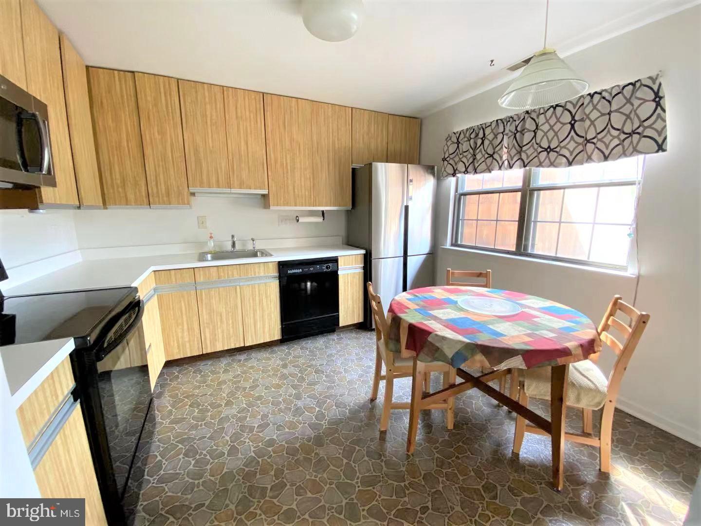 34 Rittenhouse Court, Unit 196 Chesterbrook, PA 19087 - Photo 15 of 30
