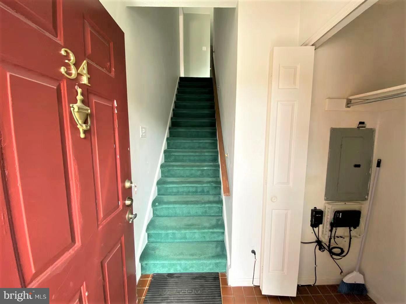 34 Rittenhouse Court, Unit 196 Chesterbrook, PA 19087 - Photo 5 of 30