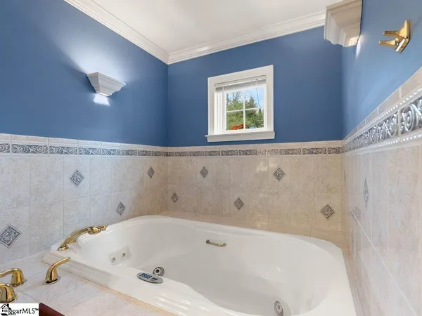 $925,000 | 158 Lake Bowen Drive, Inman, SC 29349