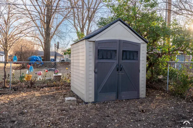 $314,750 | 925 West 27th Terrace, Lawrence, KS 66046