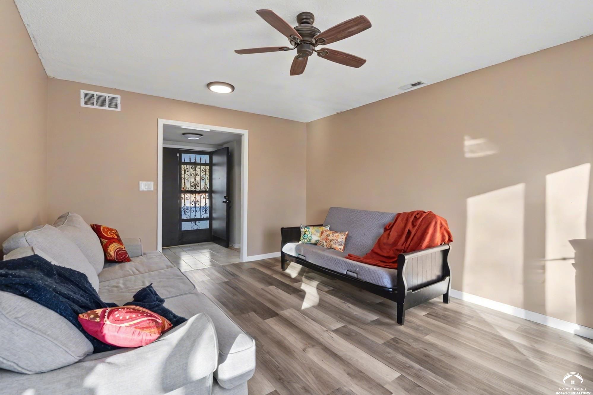 925 West 27th Terrace Lawrence, KS 66046 - Photo 10 of 30