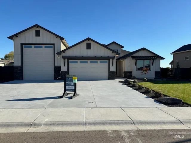 $884,500 | 7195 East Merlin Hawk Court, Nampa, ID 83686