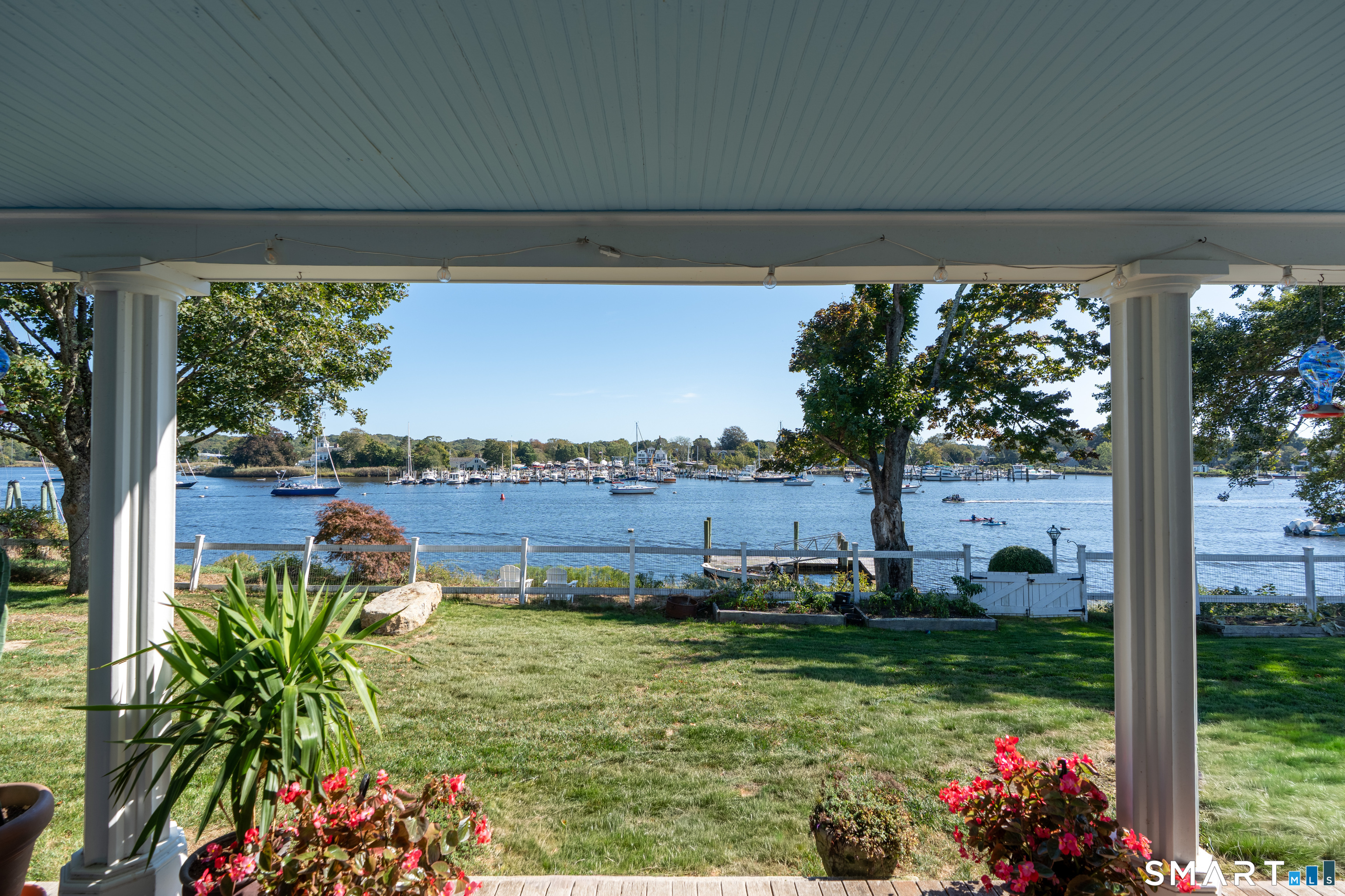 417 River Road Stonington, CT 06379 - Photo 6 of 36 Gallery Image 6