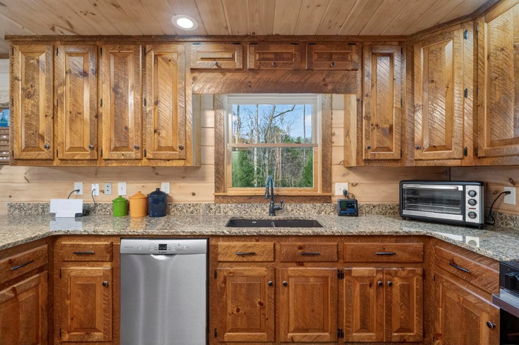 327 Hooch Holler Lane Morganton, GA 30560 - Photo 29 of 63