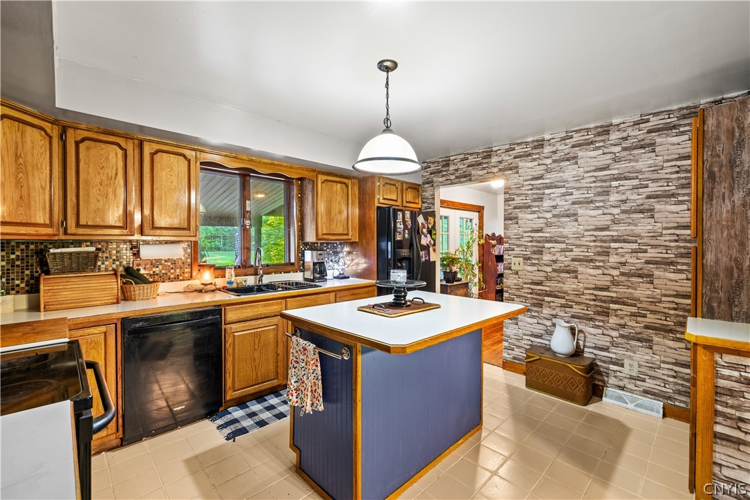 7905 Passer Road Rome, NY 13308 - Photo 6 of 46 Gallery Image 6