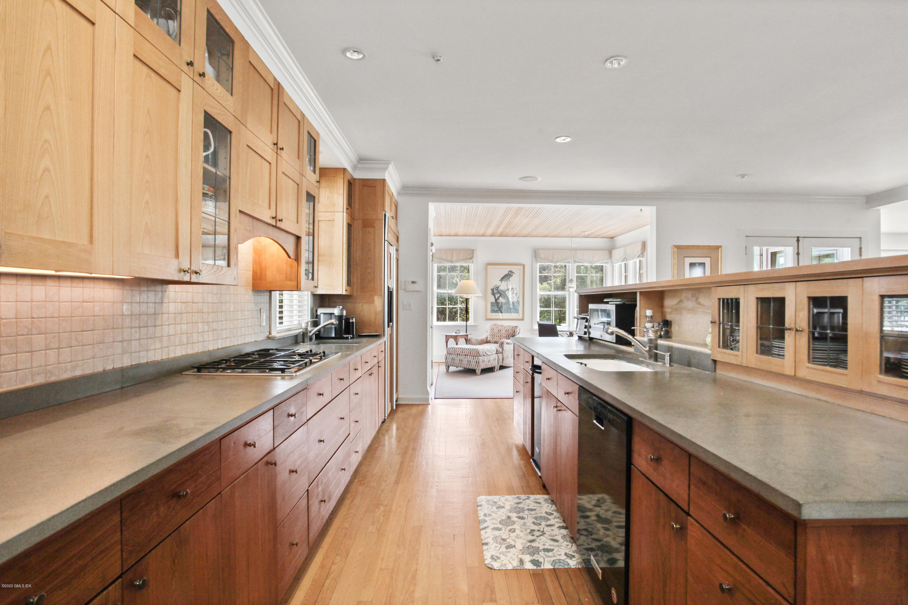 635 1/2 Steamboat Road, Unit 635H Greenwich, CT 06830 - Photo 21 of 46 635 12 Steamboat Rd Greenwich-print-020-