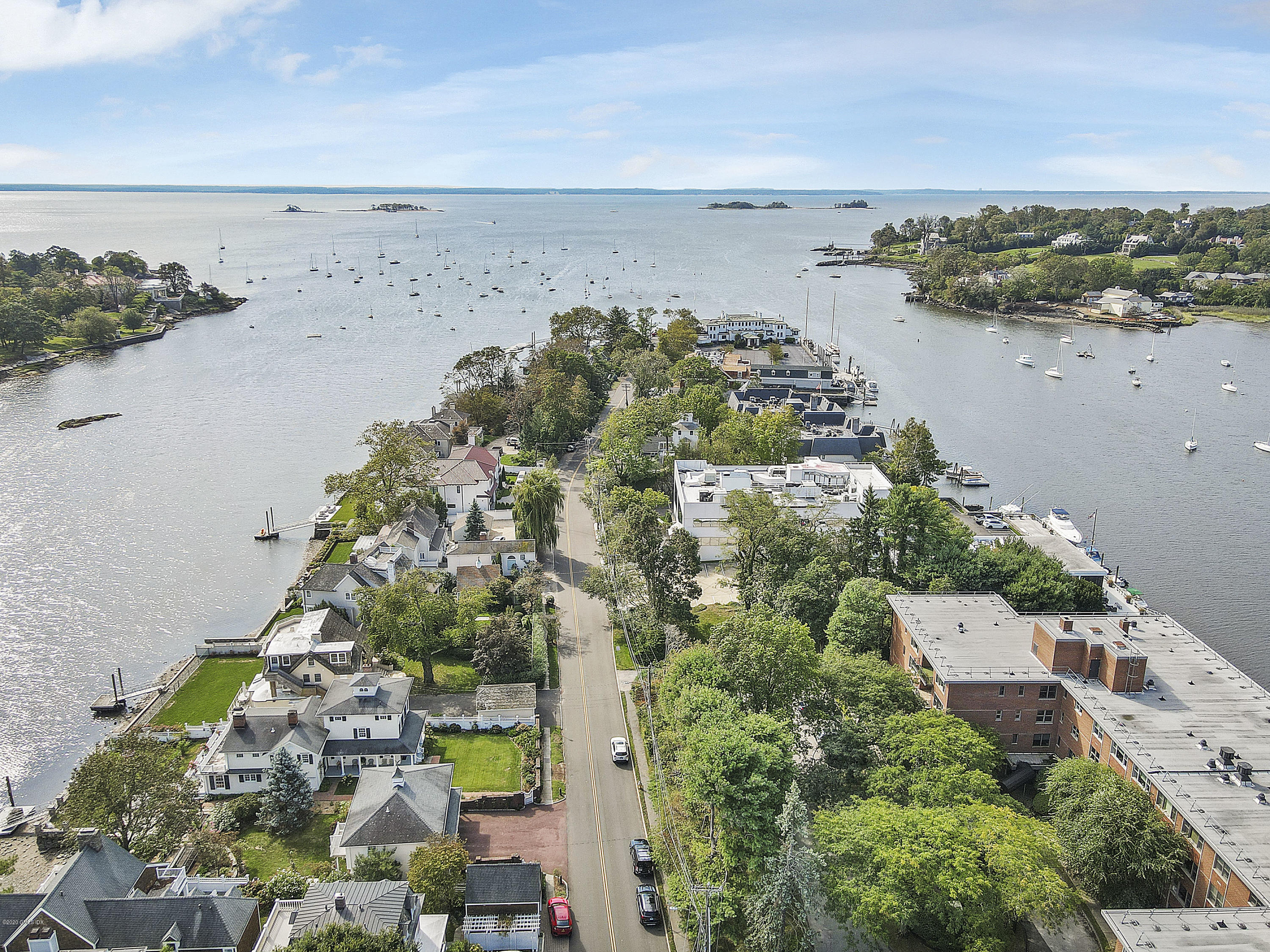 635 1/2 Steamboat Road, Unit 635H Greenwich, CT 06830 - Photo 6 of 46 635 12 Steamboat Rd Greenwich-print-056-