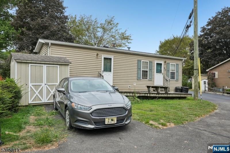 600 Pulis Mahwah, NJ 07430 - Photo 2 of 11