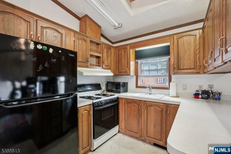 600 Pulis Mahwah, NJ 07430 - Photo 5 of 11