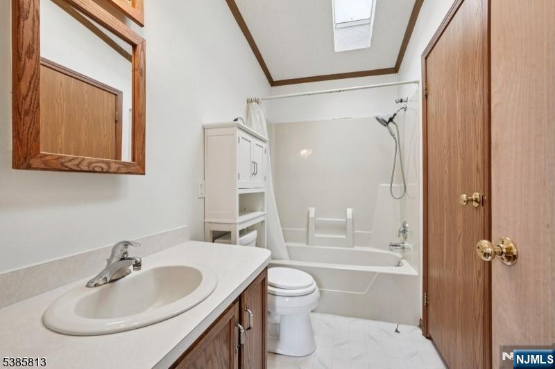 600 Pulis Mahwah, NJ 07430 - Photo 7 of 11