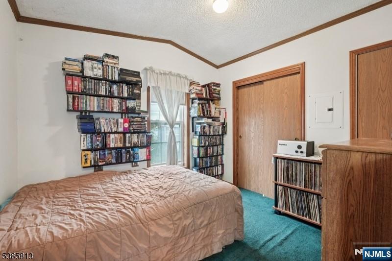 600 Pulis Mahwah, NJ 07430 - Photo 8 of 11