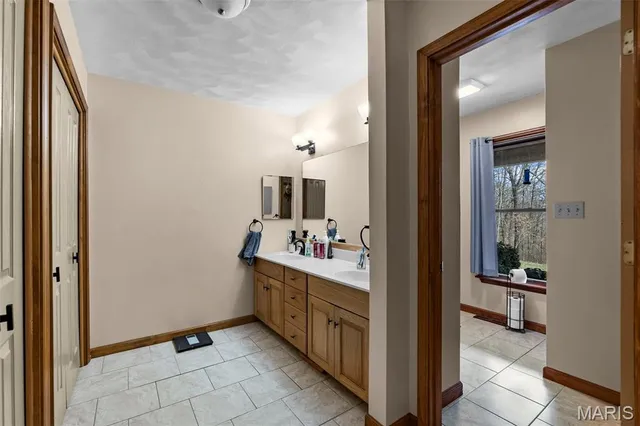 $489,900 | 3261 County Road 436, Jackson, MO 63755