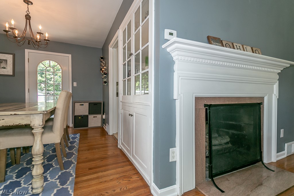 1577 Oakmount Road South Euclid, OH 44121 - Photo 5 of 32