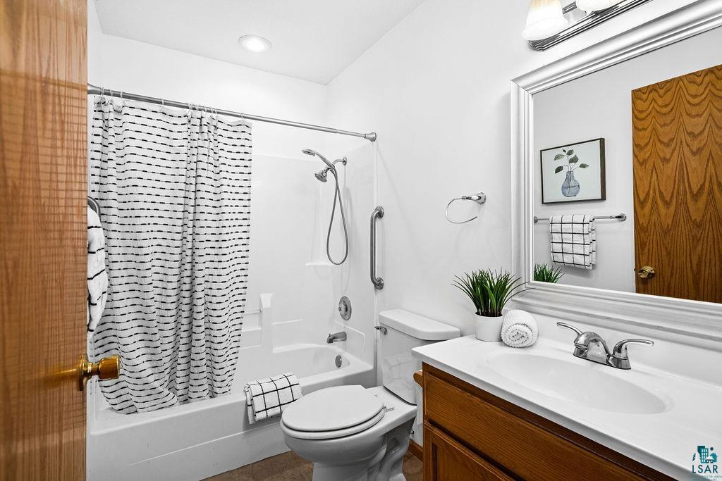 1838 East Shilhon Road Duluth, MN 55804 - Photo 17 of 47