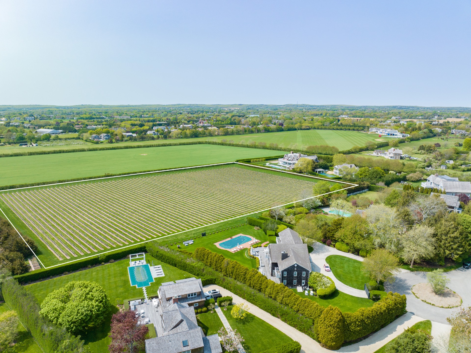 an aerial view of tennis court