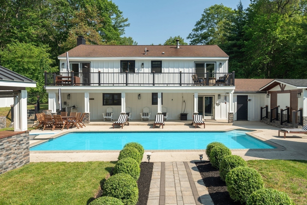 7 Wagon Wheel Road Andover, MA 01810 - Photo 1 of 42 Gallery Image 1