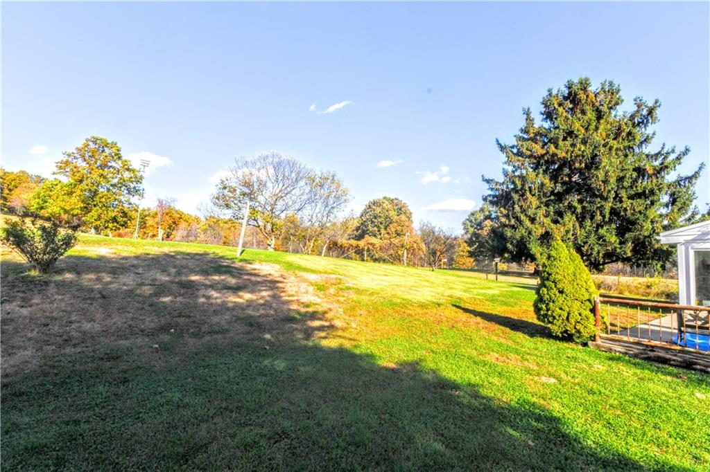 2060 Lovi Road Freedom, PA 15042 - Photo 4 of 18