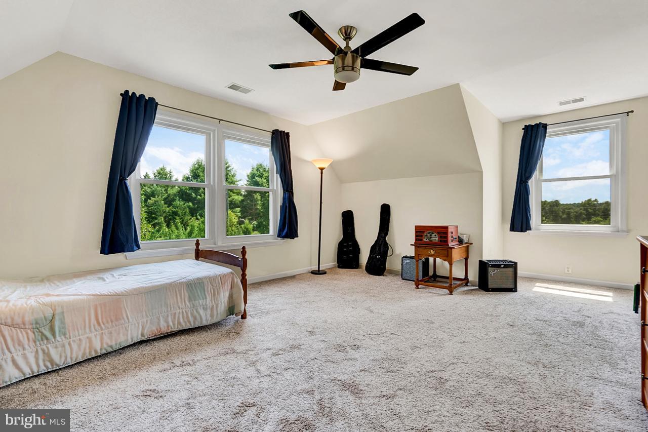 16002 Limestone School Road Leesburg, VA 20176 - Photo 21 of 30 Bedroom